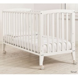 Детская кроватка для новорожденного на колёсиках Angela Bella Бьянка